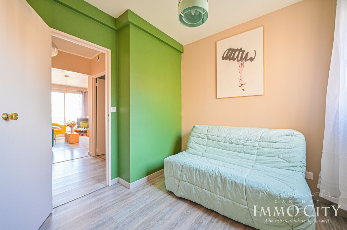 Location Appartement  3 pièces - 62m² 92120 Montrouge