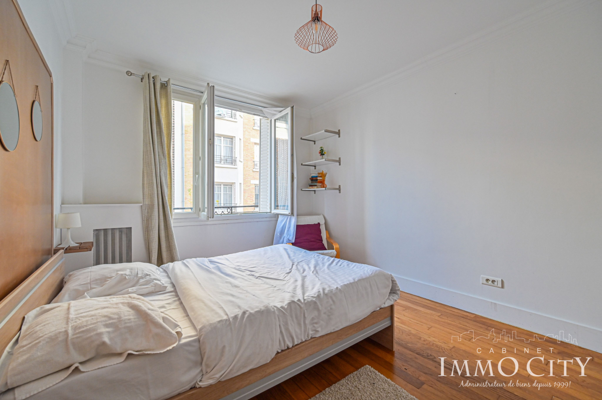 Location Appartement  3 pièces - 75m² 92250 La Garenne-colombes