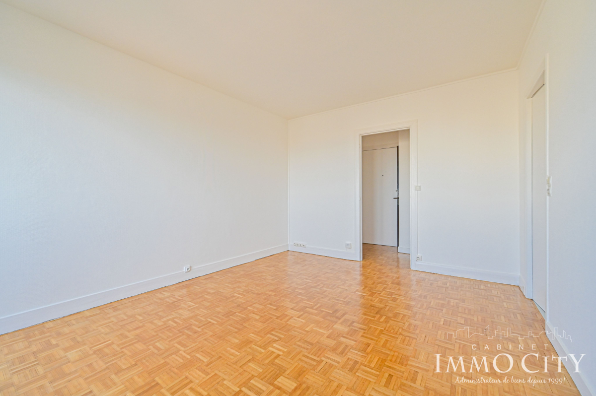 Location Appartement  1 pièce (studio) - 29m² 92120 Montrouge