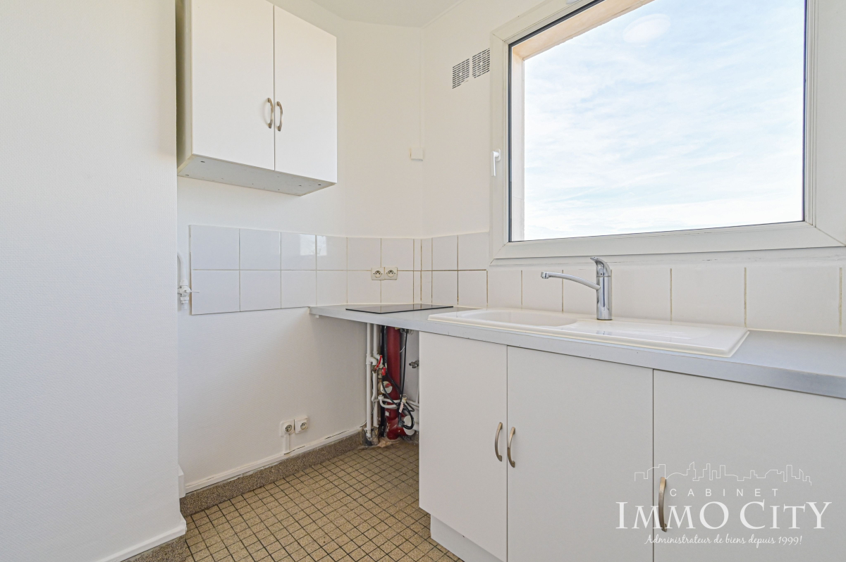 Location Appartement  1 pièce (studio) - 29m² 92120 Montrouge