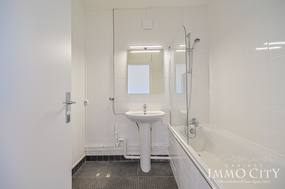 Location Appartement  1 pièce (studio) - 29m² 92120 Montrouge