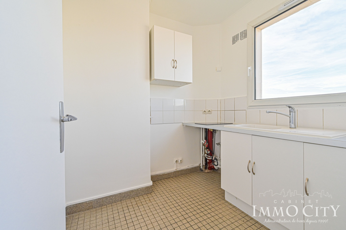 Location Appartement  1 pièce (studio) - 29m² 92120 Montrouge