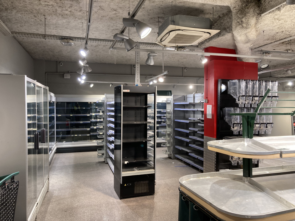 Location Local commercial  5 pièces - 174m² 92130 Issy-les-moulineaux
