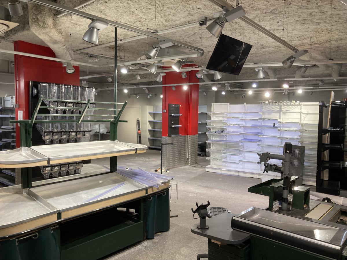 Location Local commercial  5 pièces - 174m² 92130 Issy-les-moulineaux