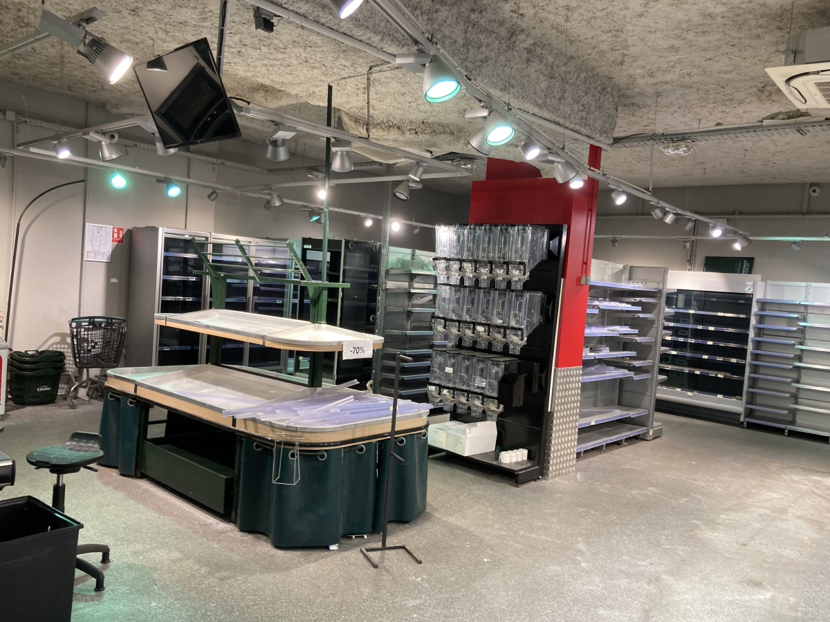 Location Local commercial  5 pièces - 174m² 92130 Issy-les-moulineaux