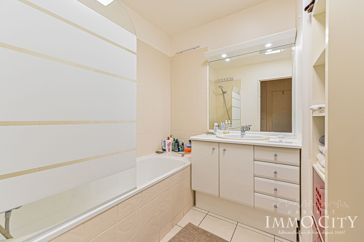 Vente Appartement  4 pièces - 99m² 92120 Montrouge