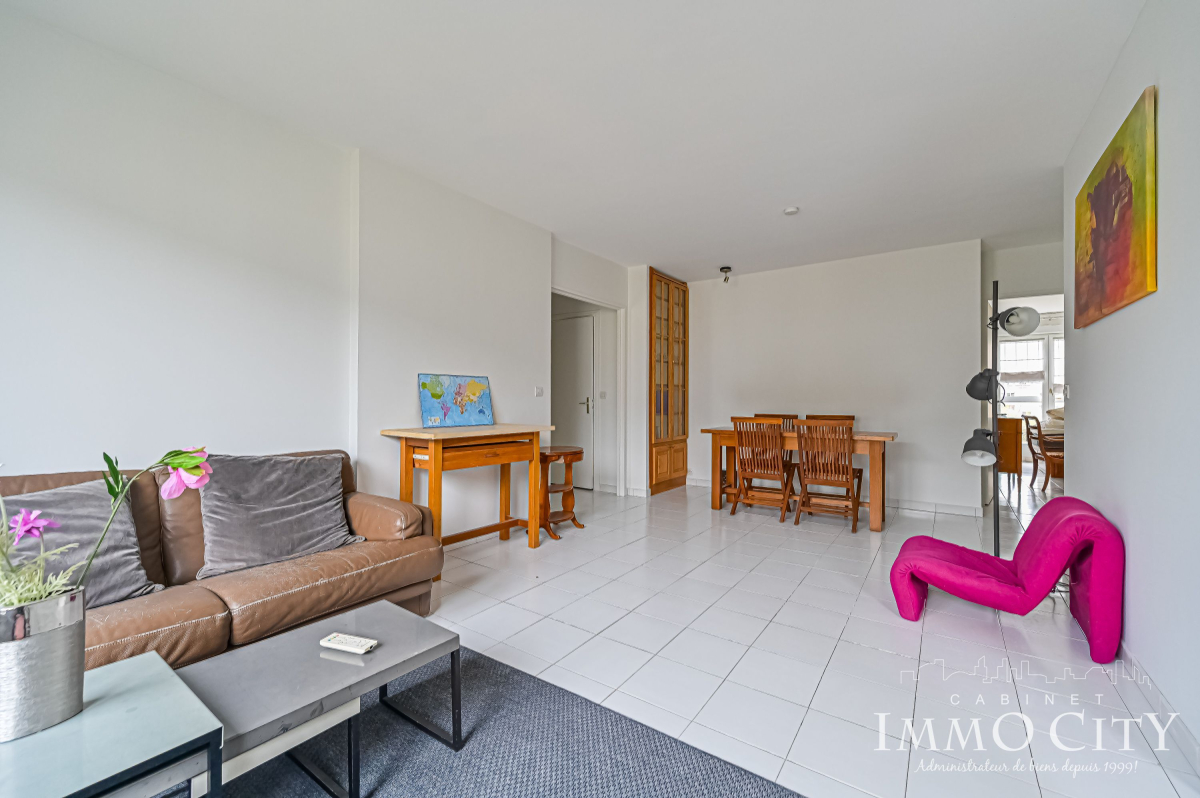 Location Appartement  4 pièces - 78m² 92120 Montrouge
