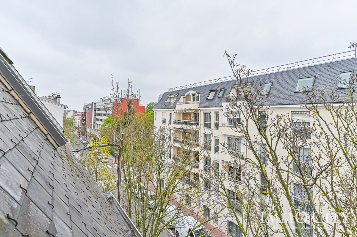 Location Appartement  4 pièces - 78m² 92120 Montrouge