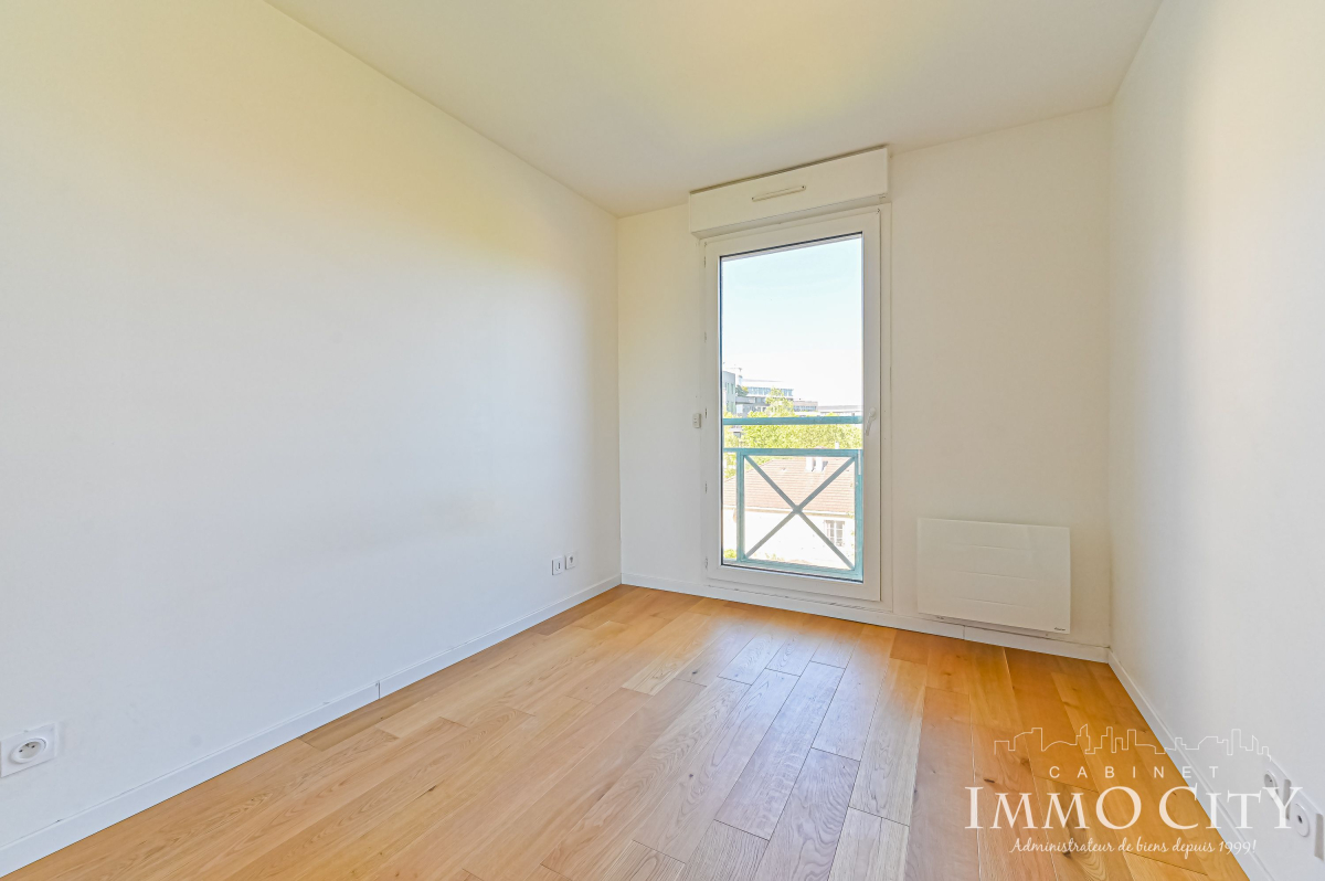 Location Appartement  3 pièces - 60.8m² 92120 Montrouge