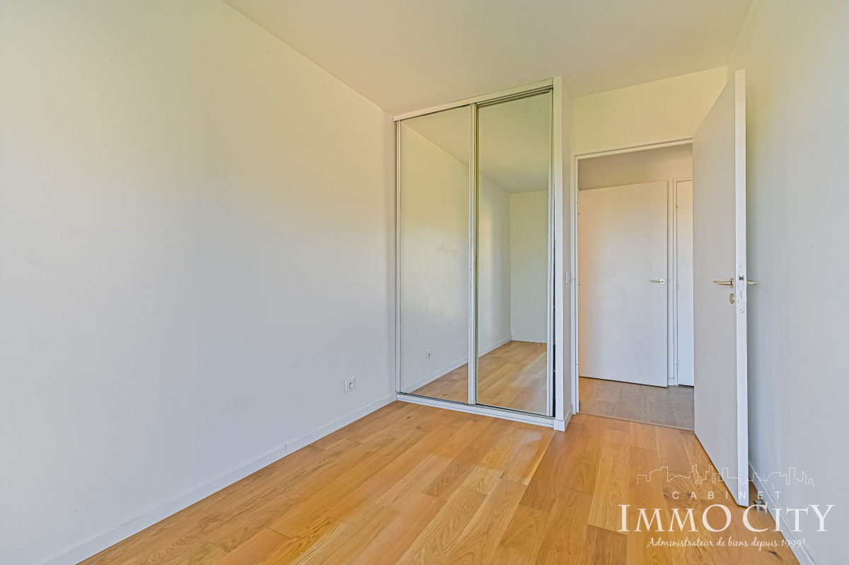 Location Appartement  3 pièces - 60.8m² 92120 Montrouge