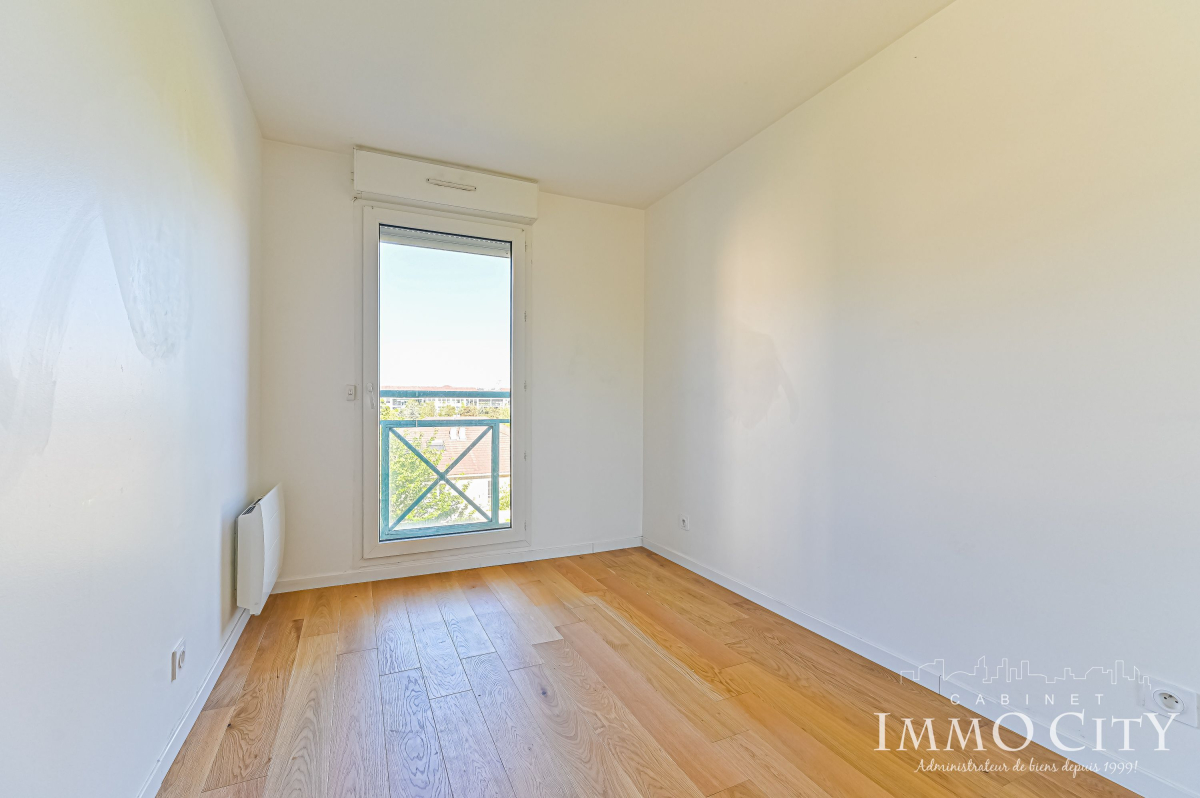 Location Appartement  3 pièces - 60.8m² 92120 Montrouge