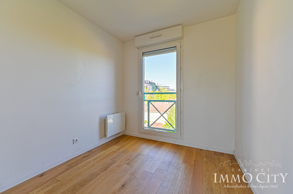 Location Appartement  3 pièces - 60.8m² 92120 Montrouge