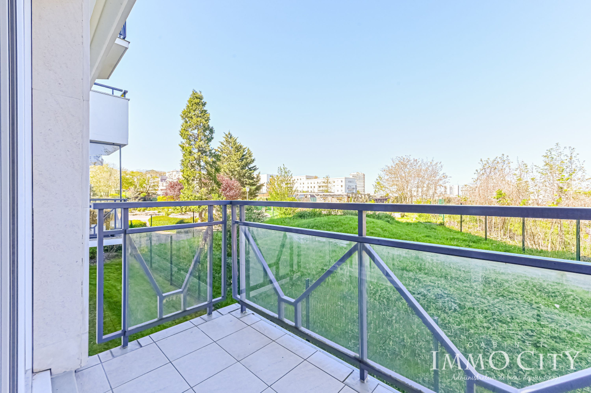 Vente Appartement  3 pièces - 61m² 92320  Chatillon