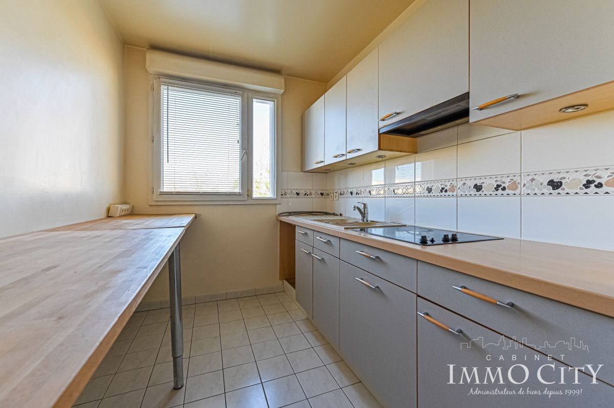 Vente Appartement  3 pièces - 61m² 92320  Chatillon