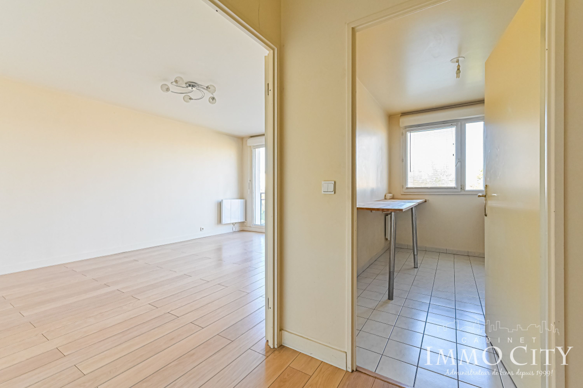 Vente Appartement  3 pièces - 61m² 92320  Chatillon