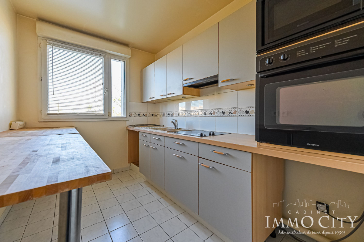 Vente Appartement  3 pièces - 61m² 92320  Chatillon