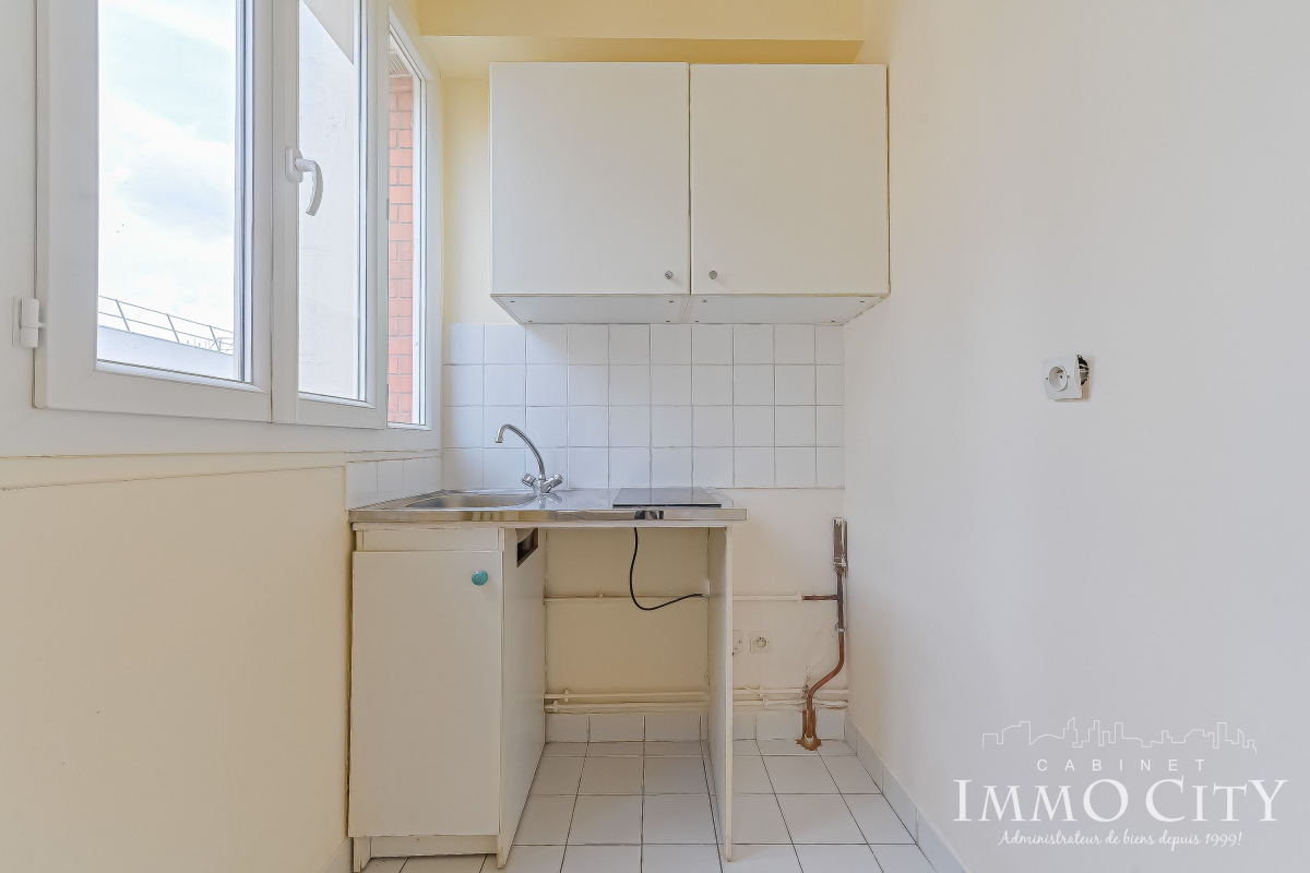 Location Appartement  2 pièces - 31.39m² 75015 Paris
