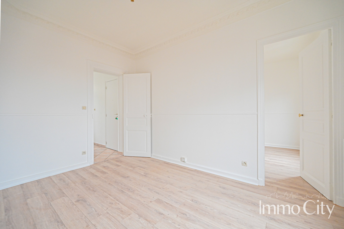 Location Appartement  2 pièces - 31.41m² 92120 Montrouge