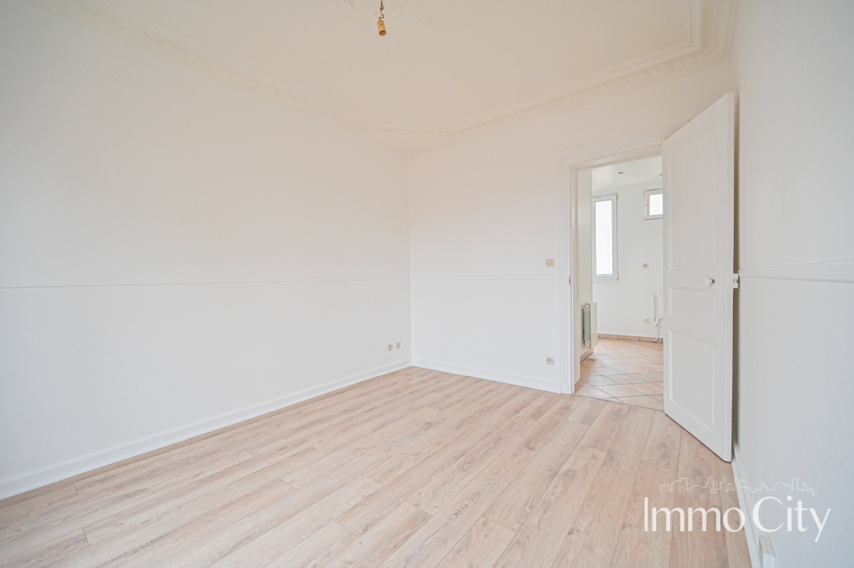 Location Appartement  2 pièces - 31.41m² 92120 Montrouge