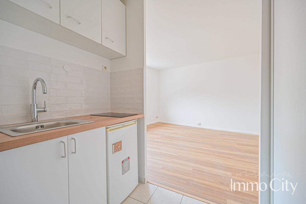 Location Appartement  1 pièce (studio) - 25.45m² 92100 Boulogne-billancourt