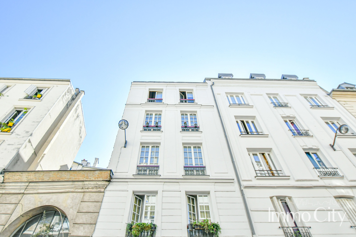 Location Appartement  2 pièces - 46.6m² 75011 Paris