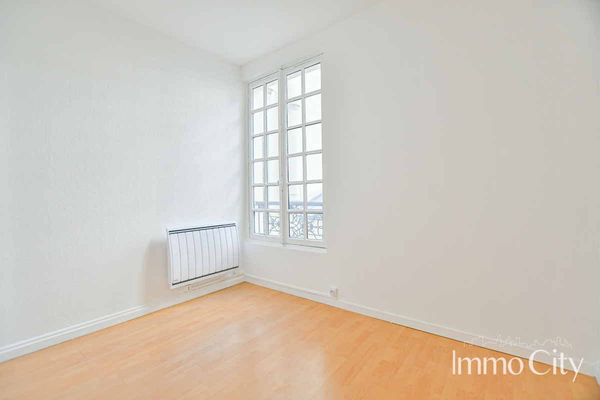 Location Appartement  2 pièces - 46.6m² 75011 Paris