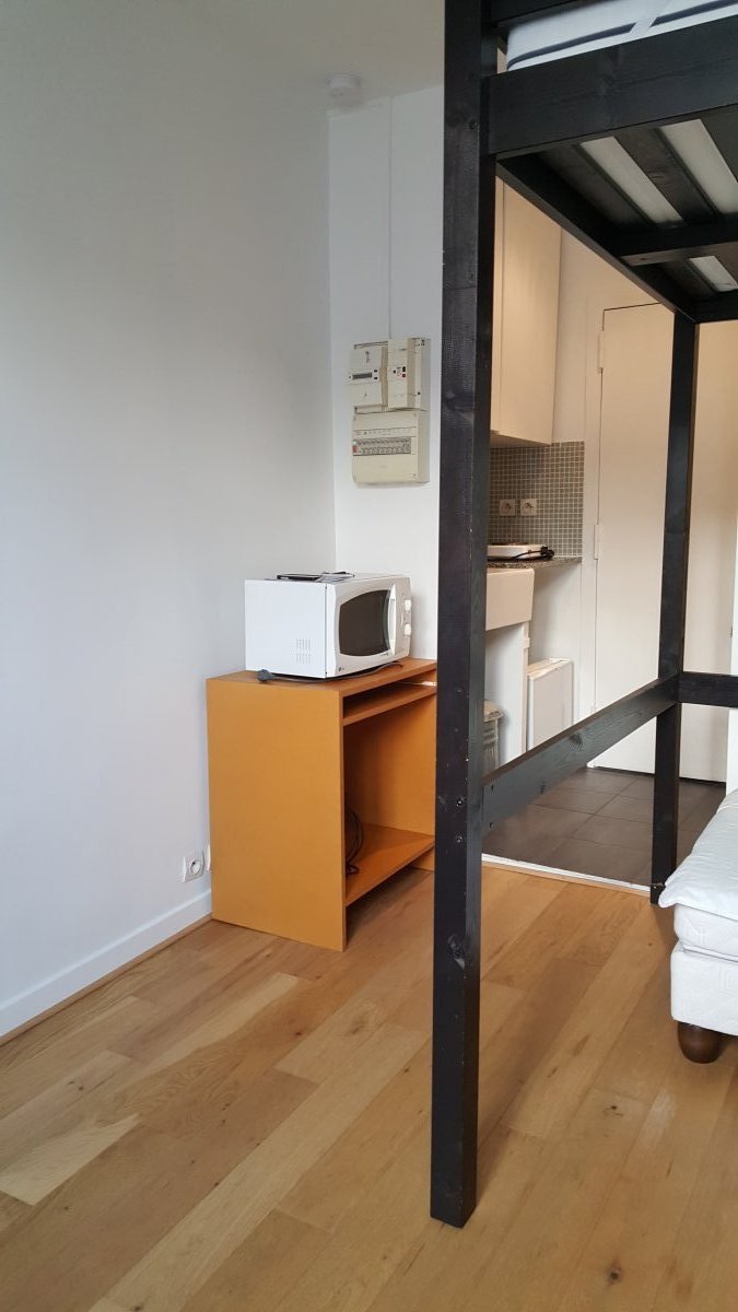 Location Appartement  1 pice (studio) - 16m 75018 Paris