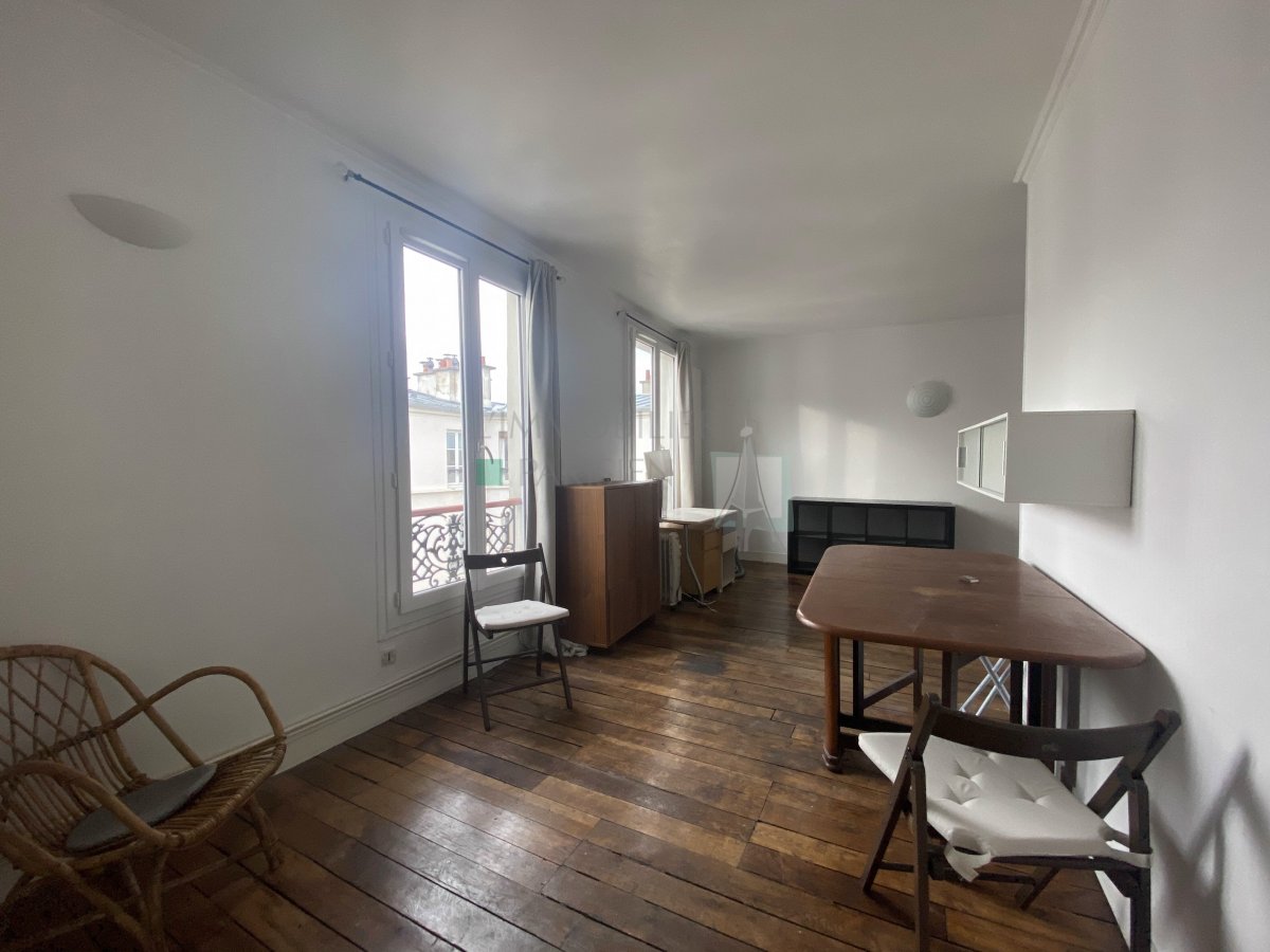 Location Appartement  2 pices - 41m 75018 Paris