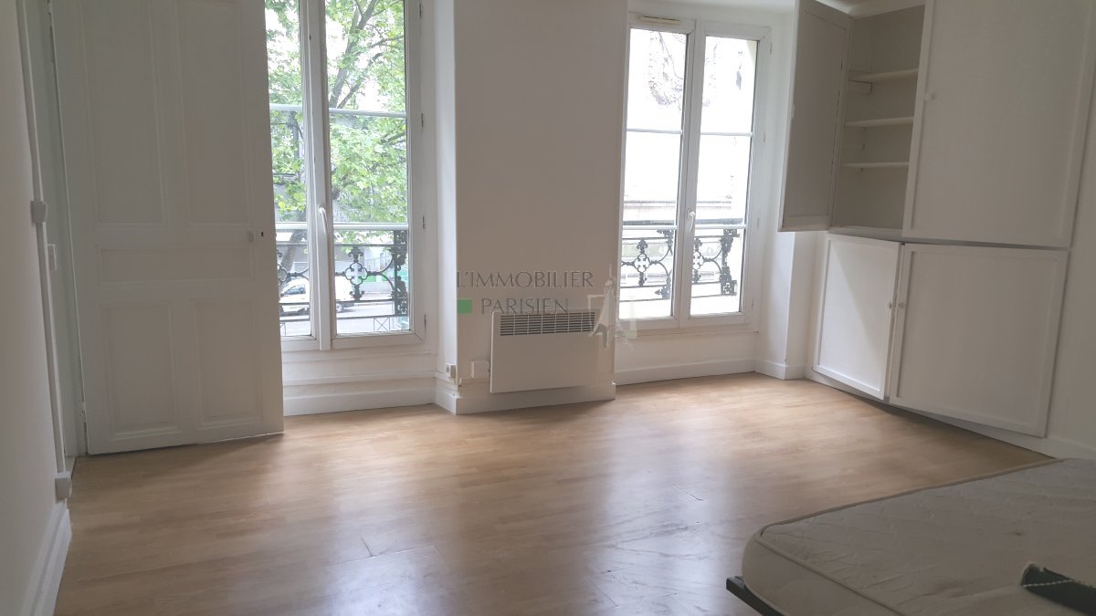 Location Appartement  2 pices - 49m 75018 Paris
