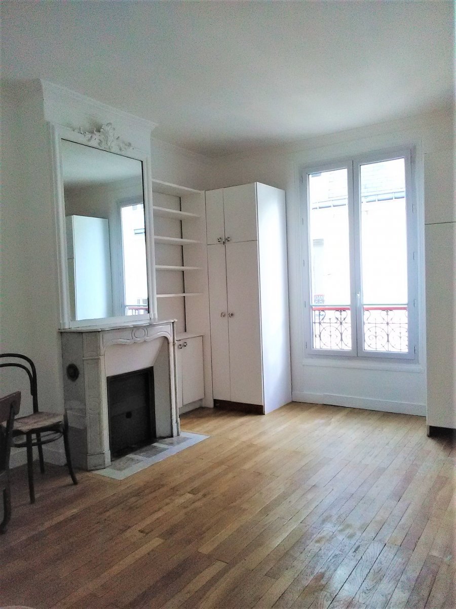Location Appartement meubl 3 pices - 73m 75018 Paris 18