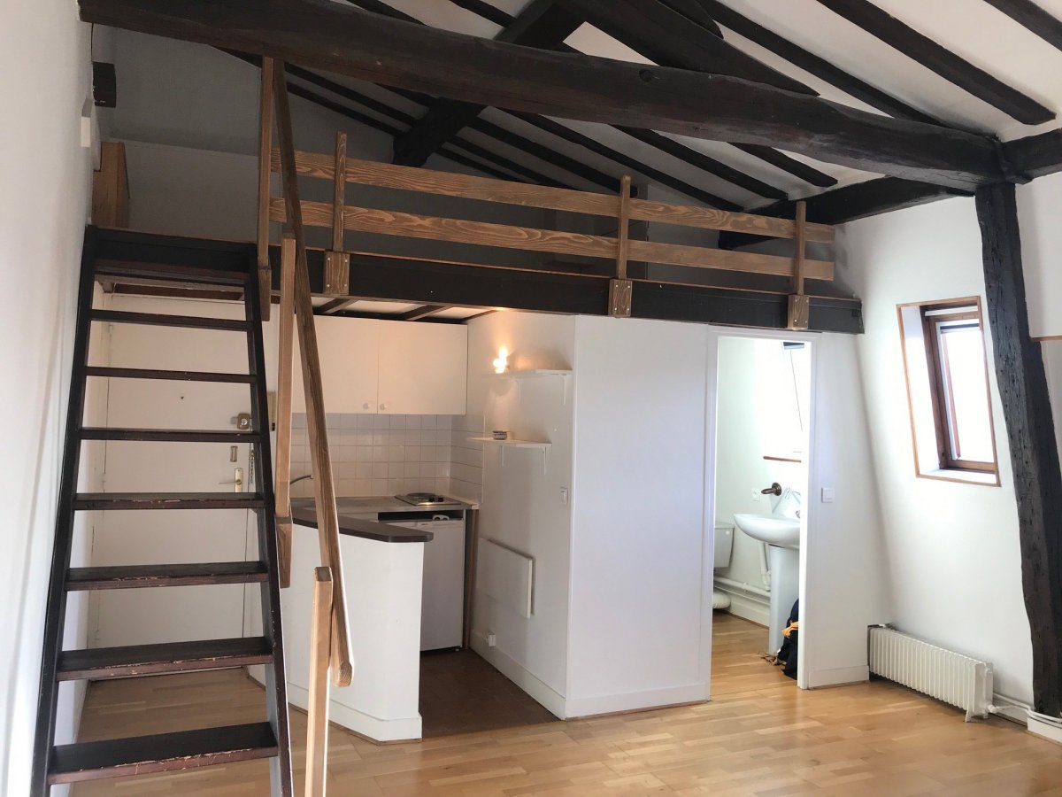 Location Appartement  1 pice (studio) - 22m 75008 Paris