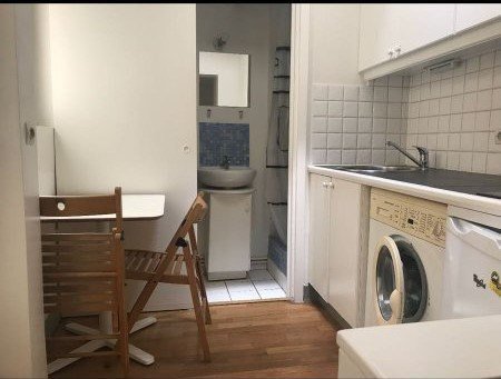 Location Appartement  1 pice (studio) - 10m 75018 Paris