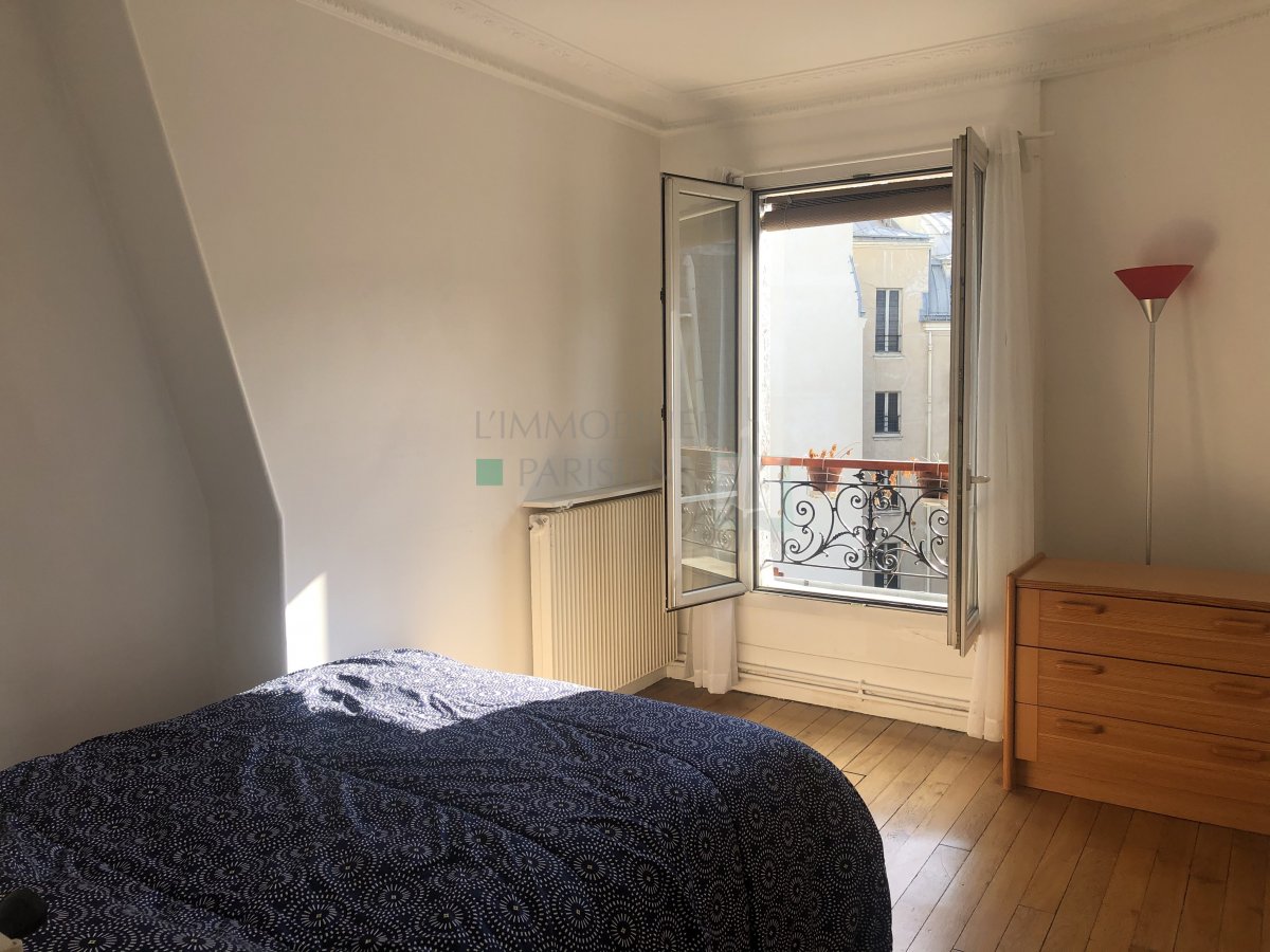 Location Appartement meubl 2 pices - 49m 75018 Paris