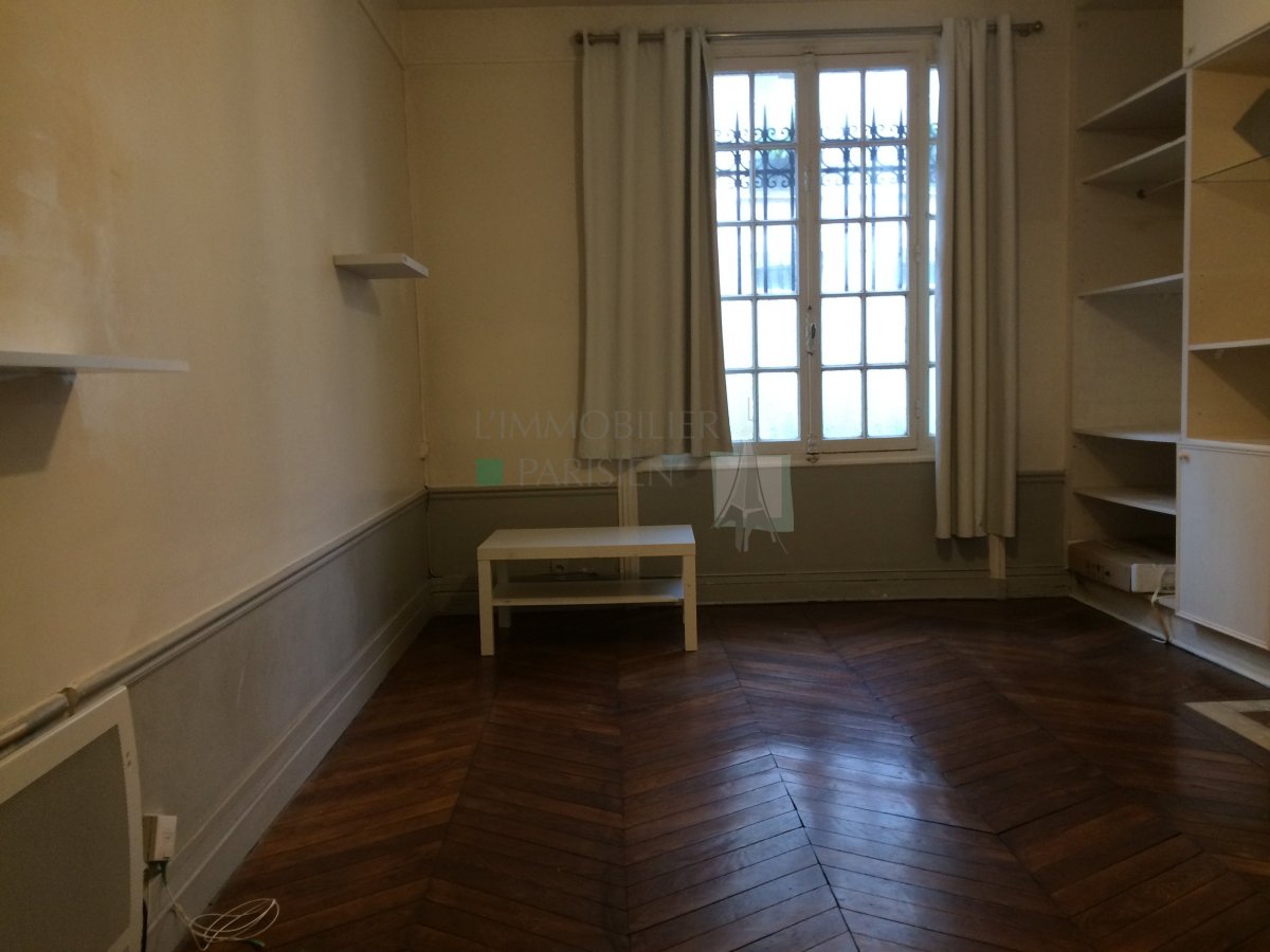 Location Appartement  1 pice (studio) - 36m  Paris