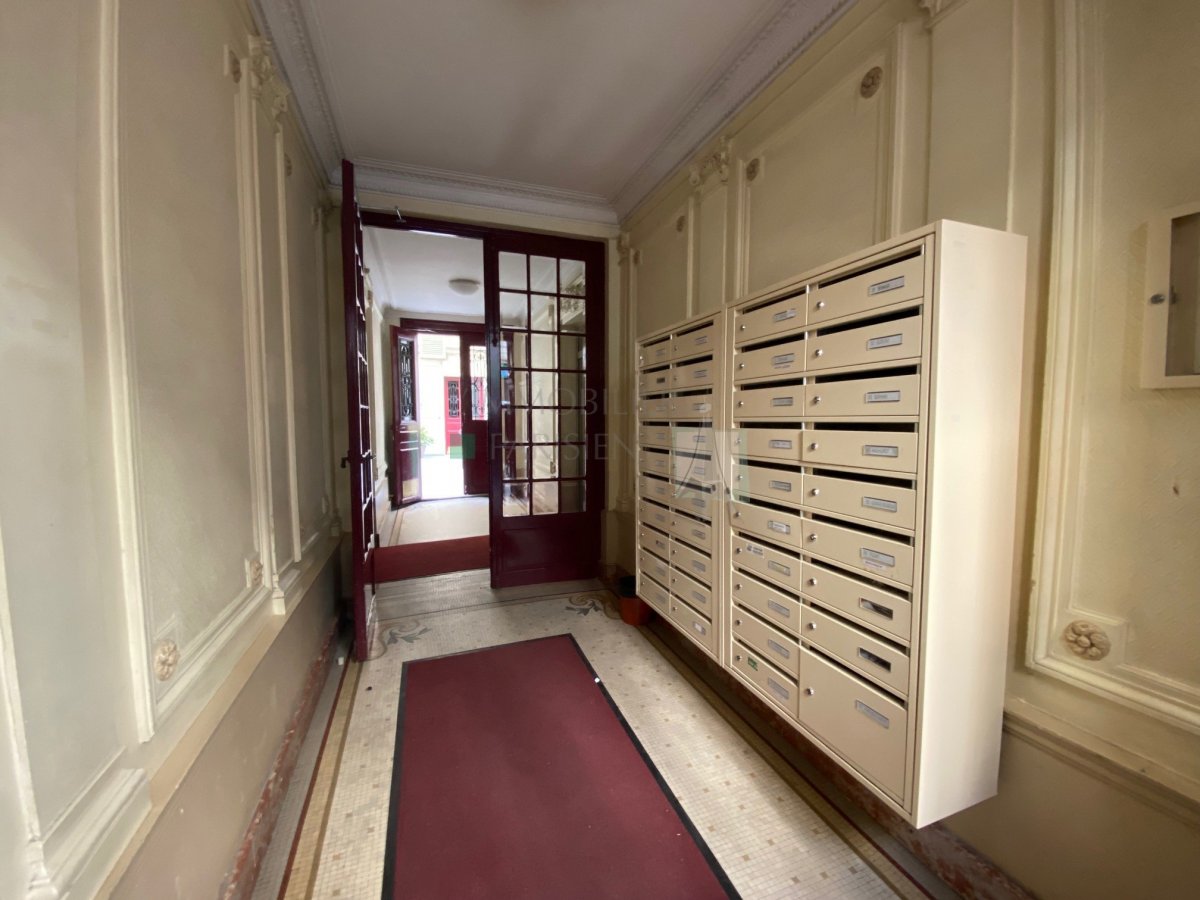 Vente Appartement  3 pices - 61.04m 75018 Paris