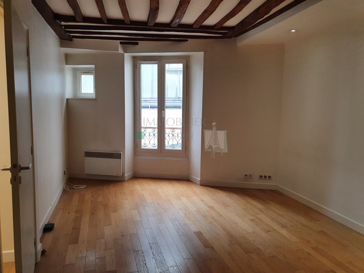 Location Appartement  2 pices - 43m 75018 Paris