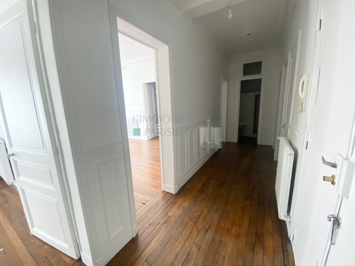 Location Appartement  3 pices - 74.4m 75018 Paris