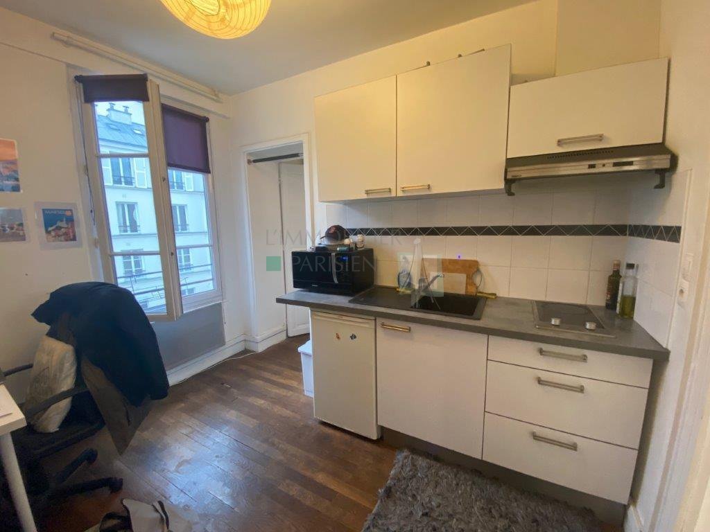 Location Appartement  1 pice (studio) - 27.5m 75009 Paris
