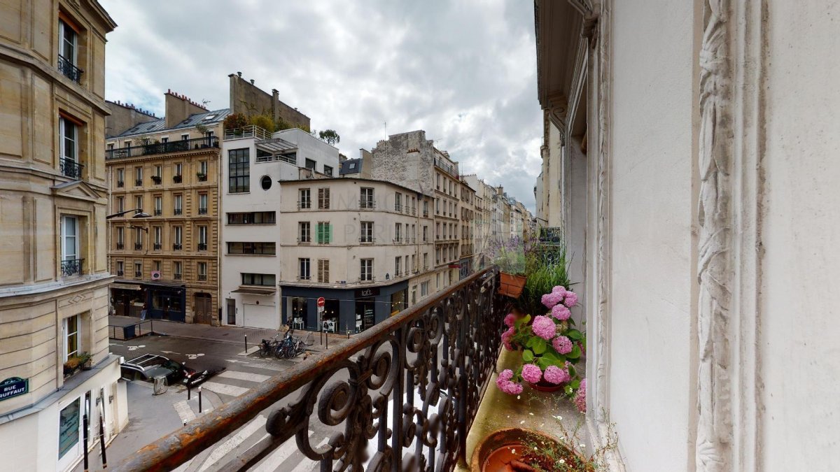 Vente Appartement  2 pices - 47.64m 75017 Paris
