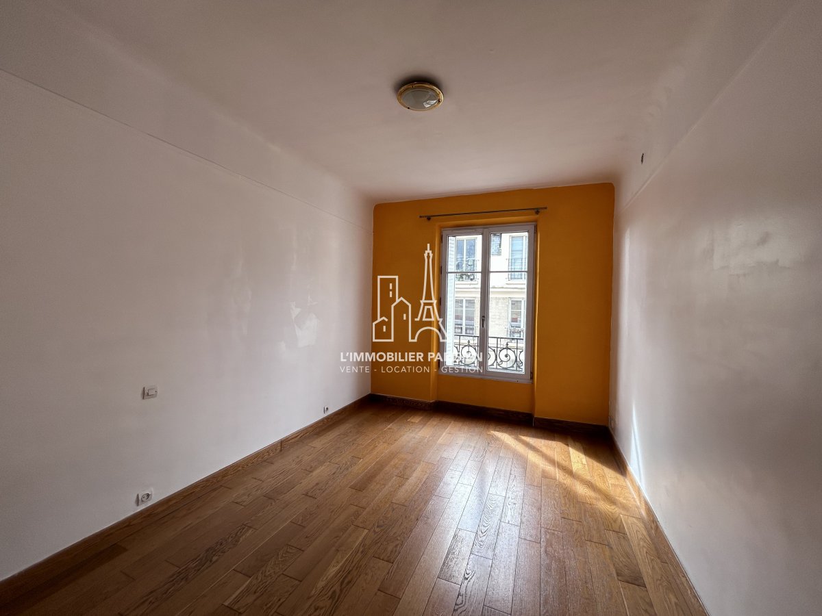 Location Appartement  2 pices - 52m 75018 Paris