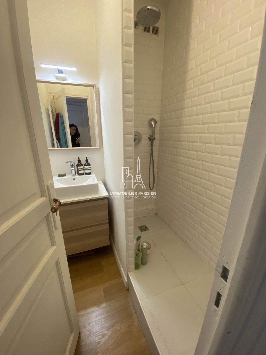 Location Appartement meubl 2 pices - 47m 75018 Paris 18