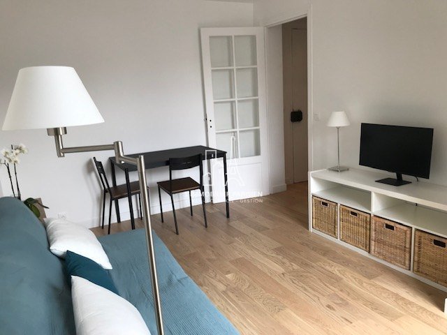 Location Appartement meubl 2 pices - 30.1m 75018 Paris