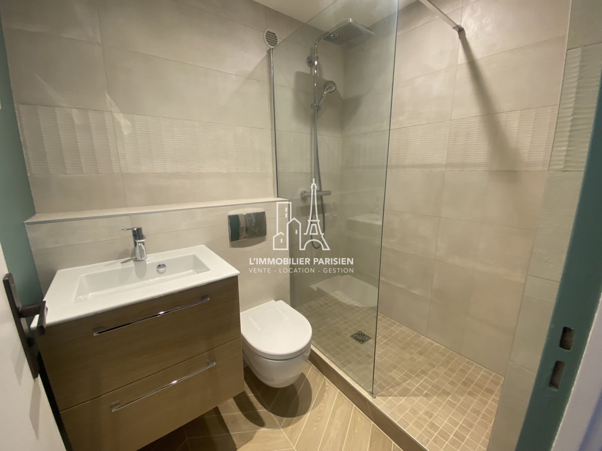 Location Appartement meubl 4 pices - 113m 75018 Paris