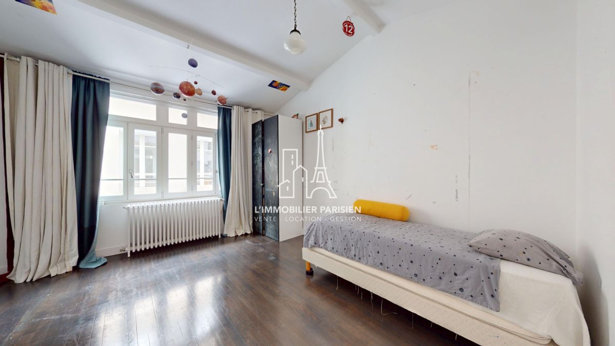 Vente Appartement  7 pices - 186m 75018 Paris