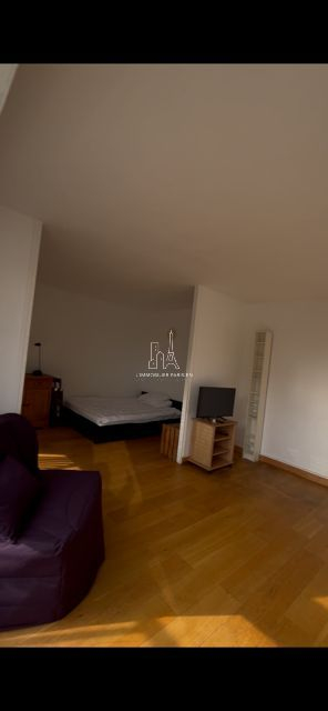 Location Appartement 1 pièce (studio) - 41m² 75018 Paris