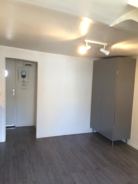 Location Appartement  1 pice (studio) - 17m 75017 Paris