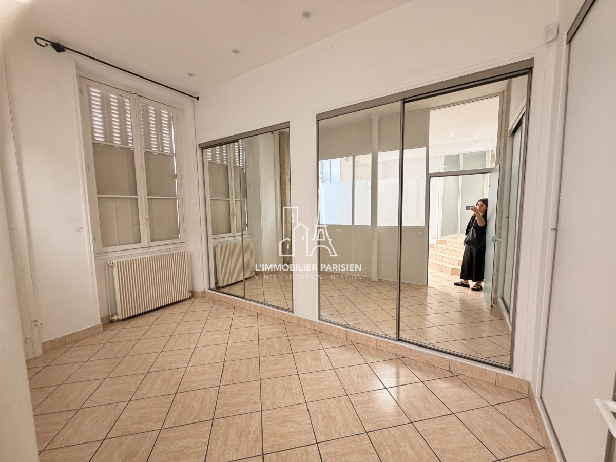 Location Local commercial - 150m² 75017 Paris