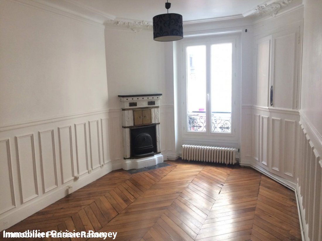Vente Appartement  3 pices - 50m 75018 Paris