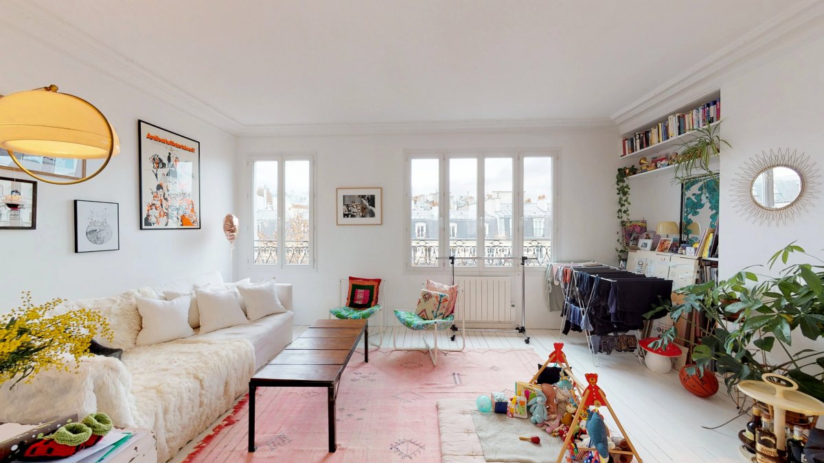 Vente Appartement  3 pices - 61m 75018 Paris