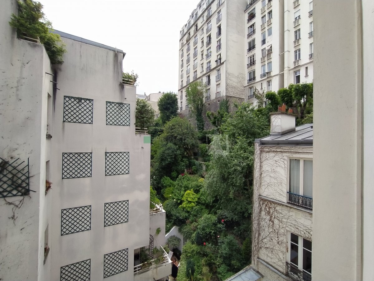 Location Appartement meubl 2 pices - 30m 75018 Paris 18